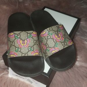 girls gucci slides